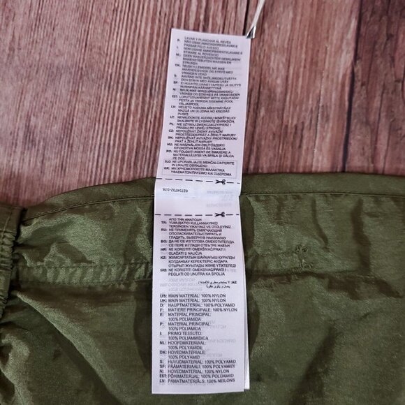 NWT Adidas Ivy Park Peloton Womens Size Meidum Green Wind Short Nylon HG0593 - Picture 13 of 16